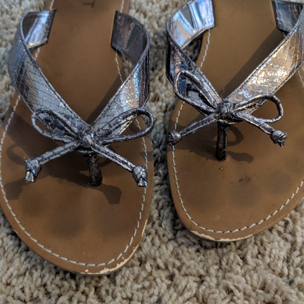 Loft flip flops
